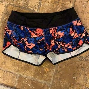 Lululemon speed shirt size 8